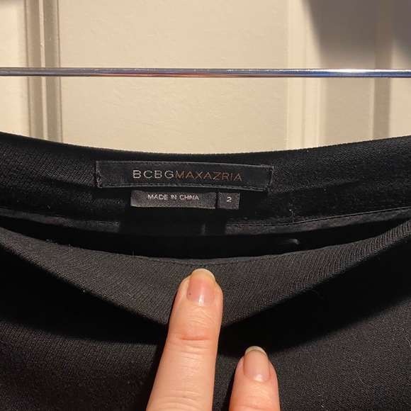 BCBG MAX AZRIA Black Pencil Skirt w Leather Detail - Picture 2 of 7